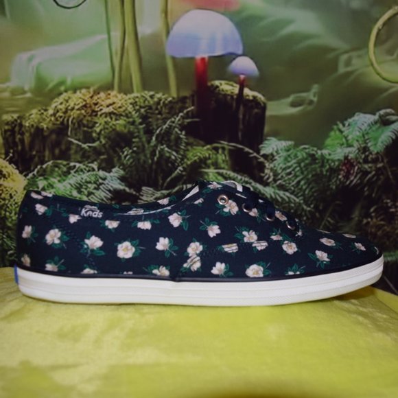 Draper James X Keds Navy Magnolia Sneaker 8 - Picture 5 of 10